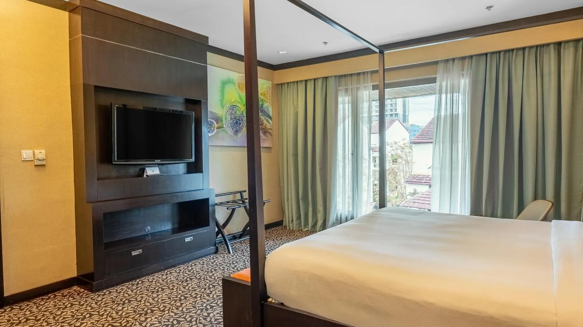 Micasa All Suites Hotel Куала-Лумпур 5*,