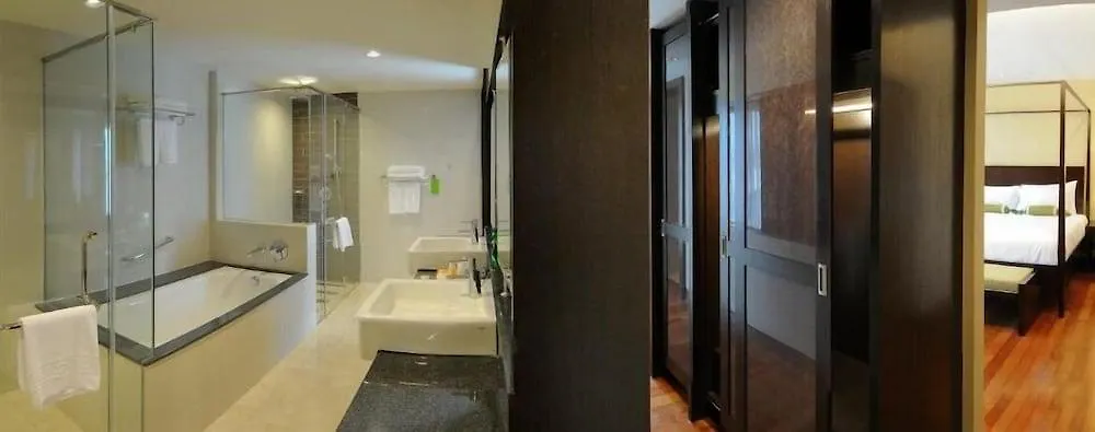 Micasa All Suites Hotel Kuala Lumpur 5*,  Malásia